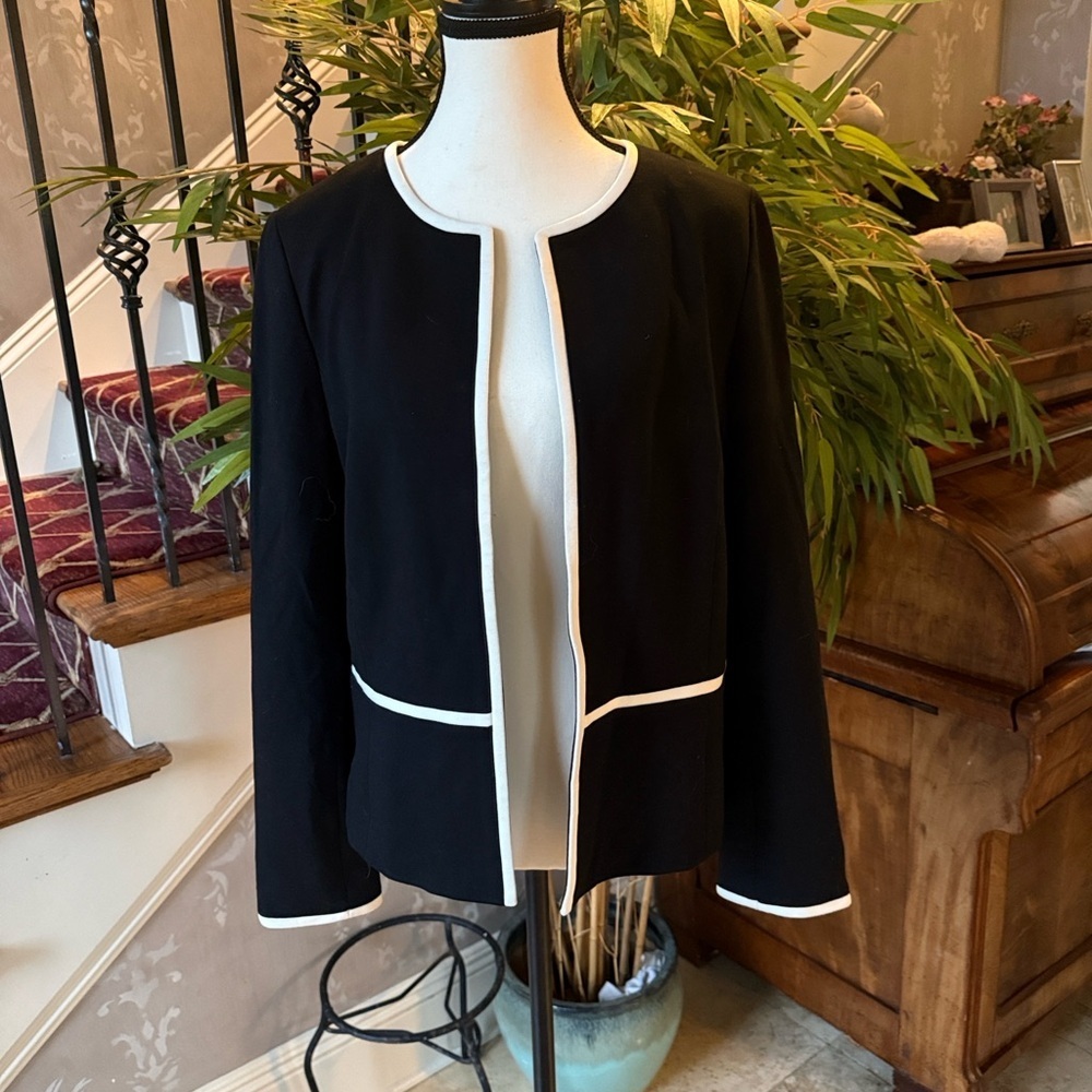 TALBOTS ladies jacket/cardigan, long sleeve size 12 fabric made in Italy - Picture 6 of 16
